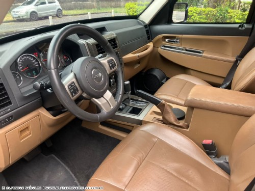Jeep CHEROKKE LIMITED 3.7 V6 4X4 2012/2012